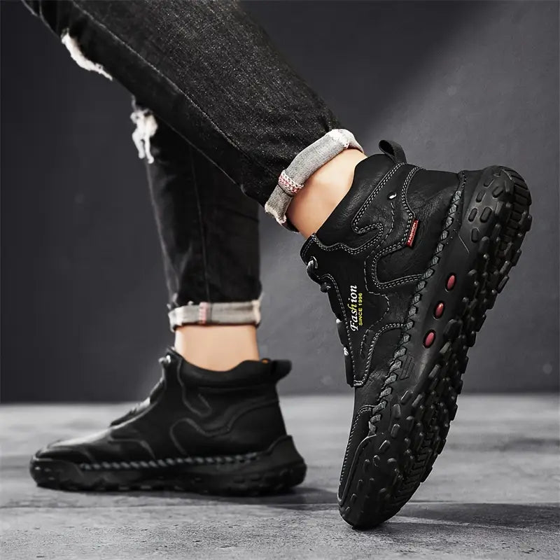 Men's Rugged Lace-Up Boots