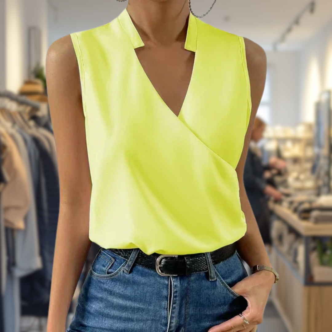 Women's Timeless Elegant T-Shirt