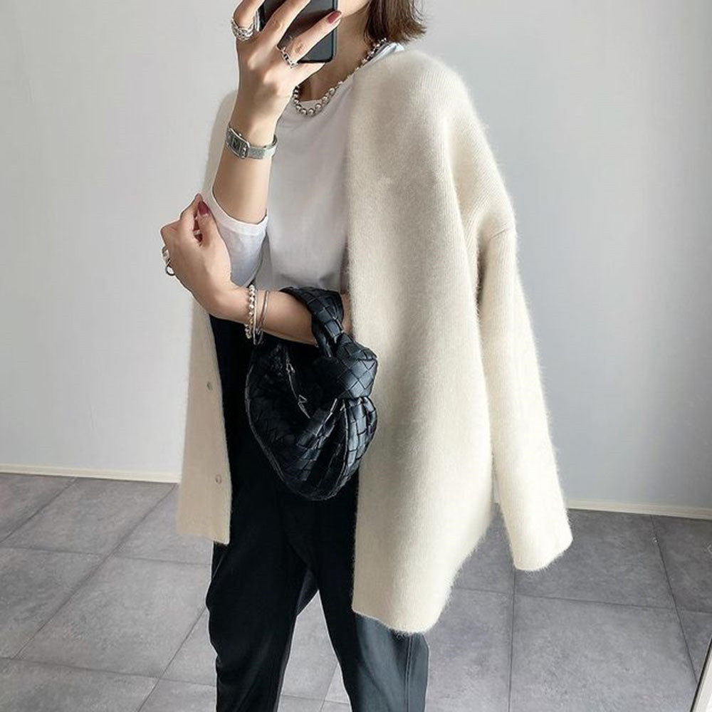 Women's Elegant Timeless Cardigan