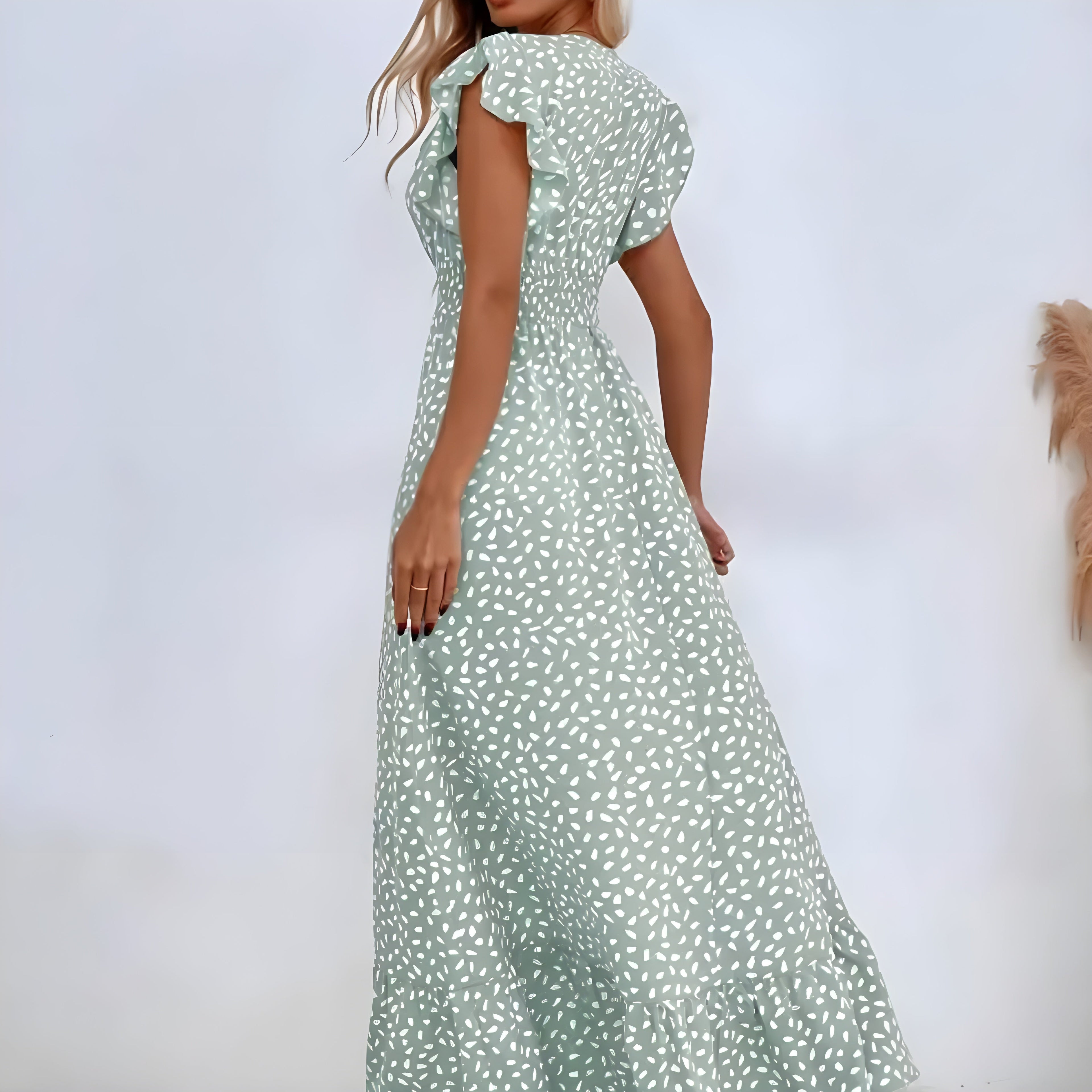 Women's Luxurious Maxi Dress with a Flattering Fit