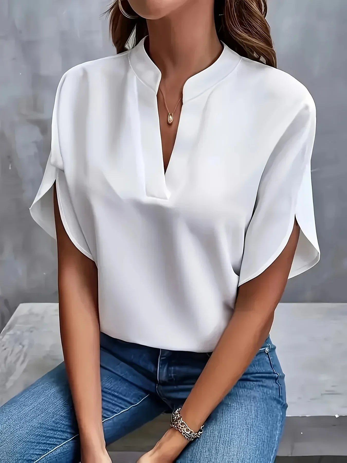 Women's Modern Elegant Blouse