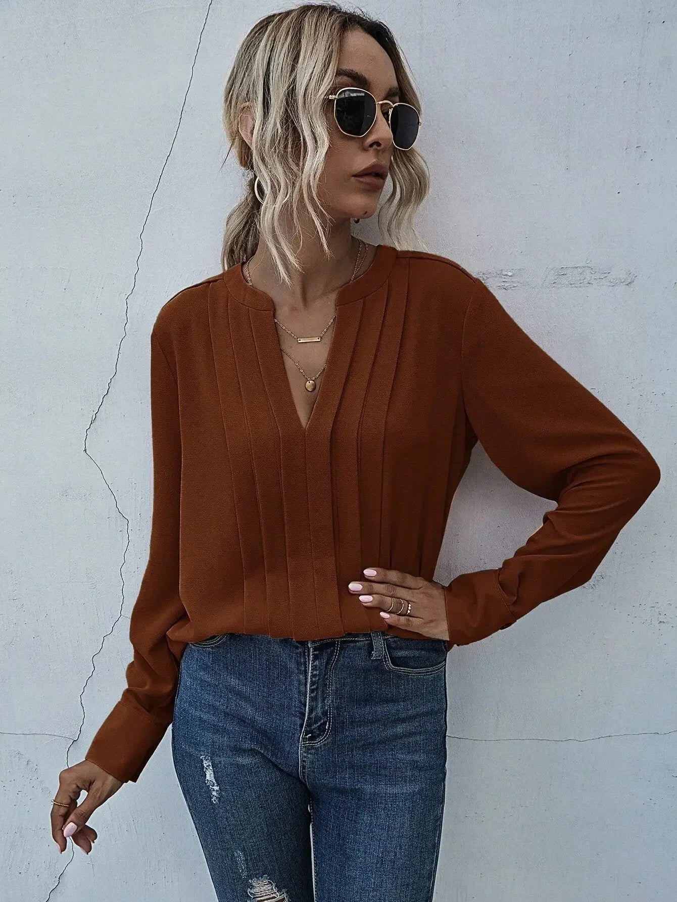 Women's Stylish Blouse with Sophisticated Pleats