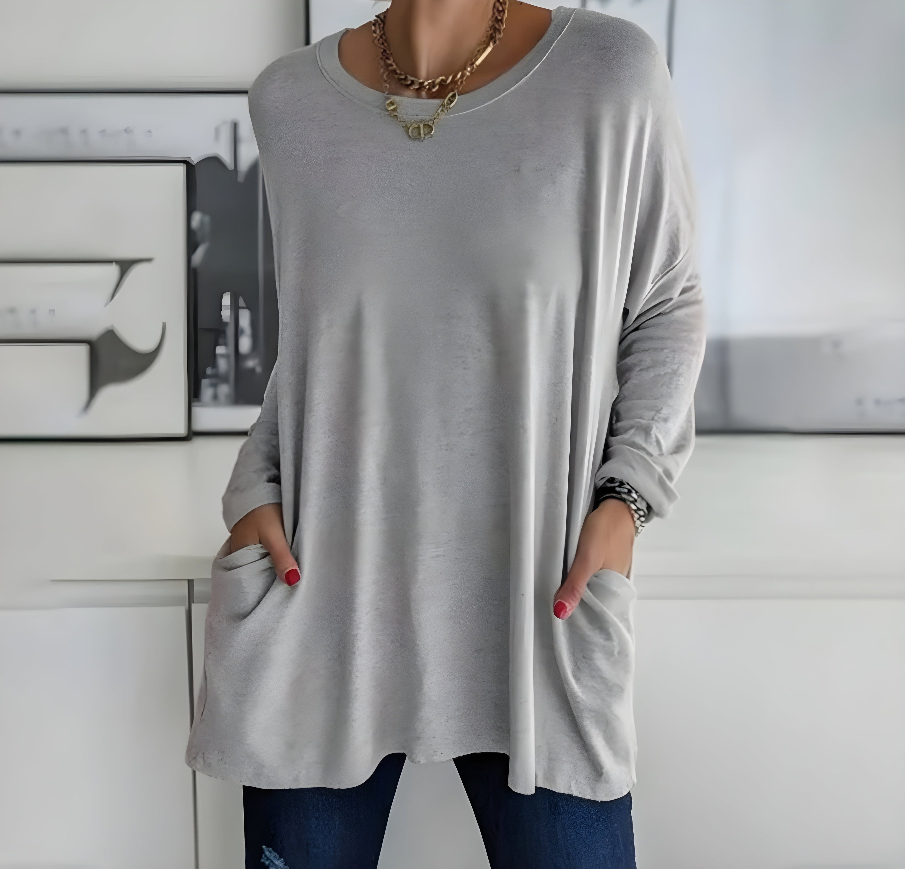 Women's Oversized Long Sleeve Top | Relaxed Fit Everyday Pullover with Pockets
