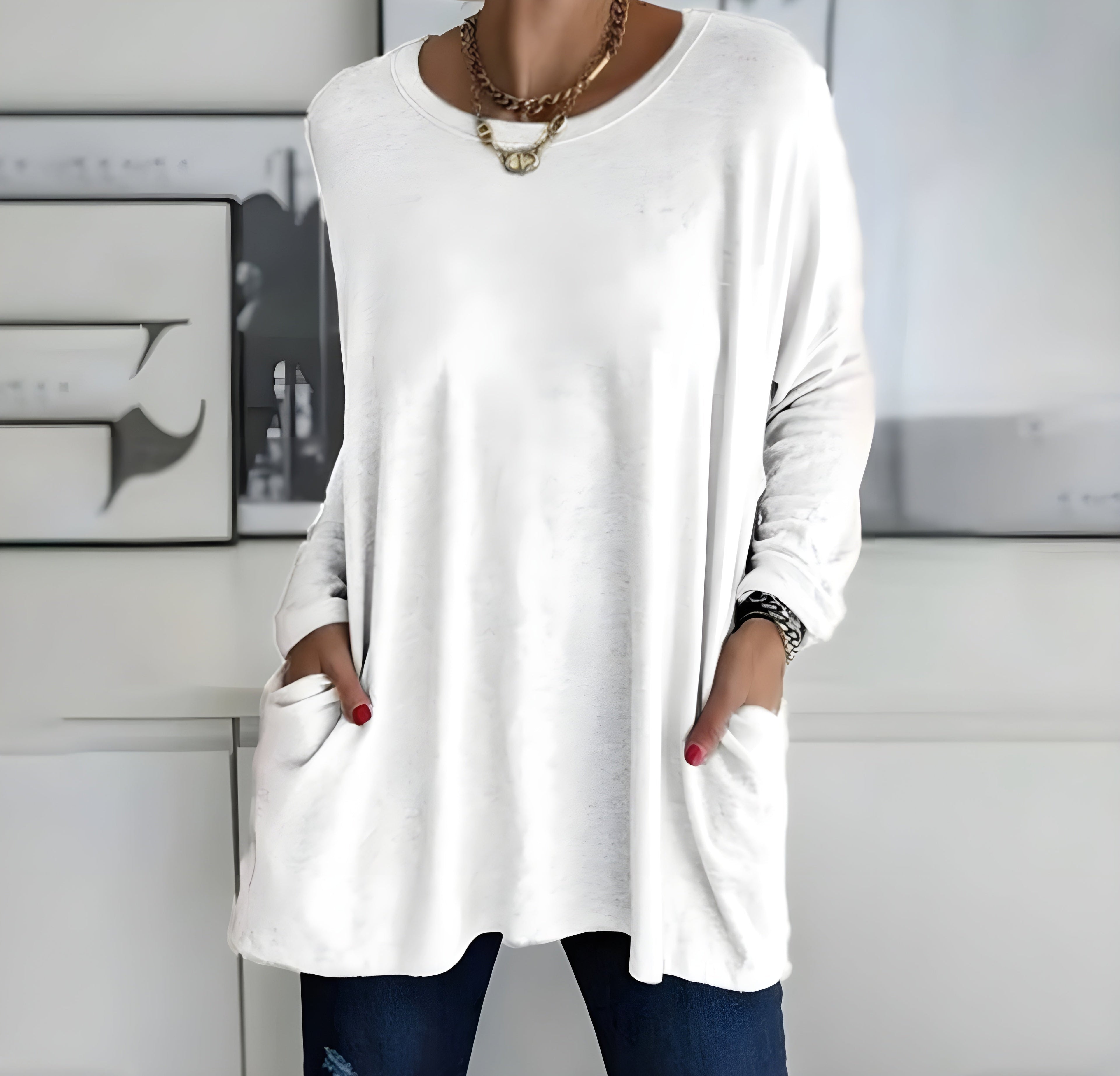 Women's Oversized Long Sleeve Top | Relaxed Fit Everyday Pullover with Pockets