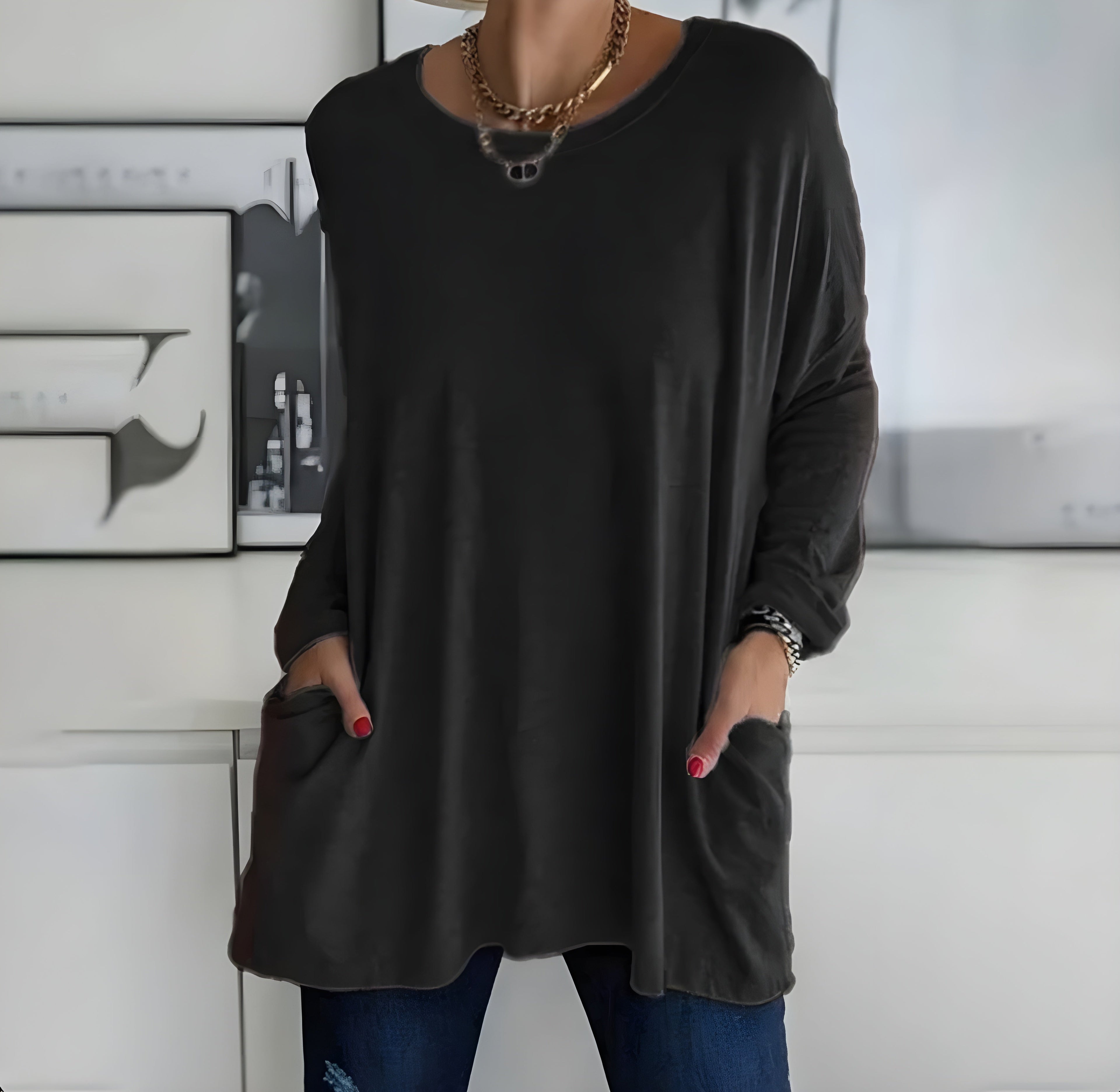 Women's Oversized Long Sleeve Top | Relaxed Fit Everyday Pullover with Pockets