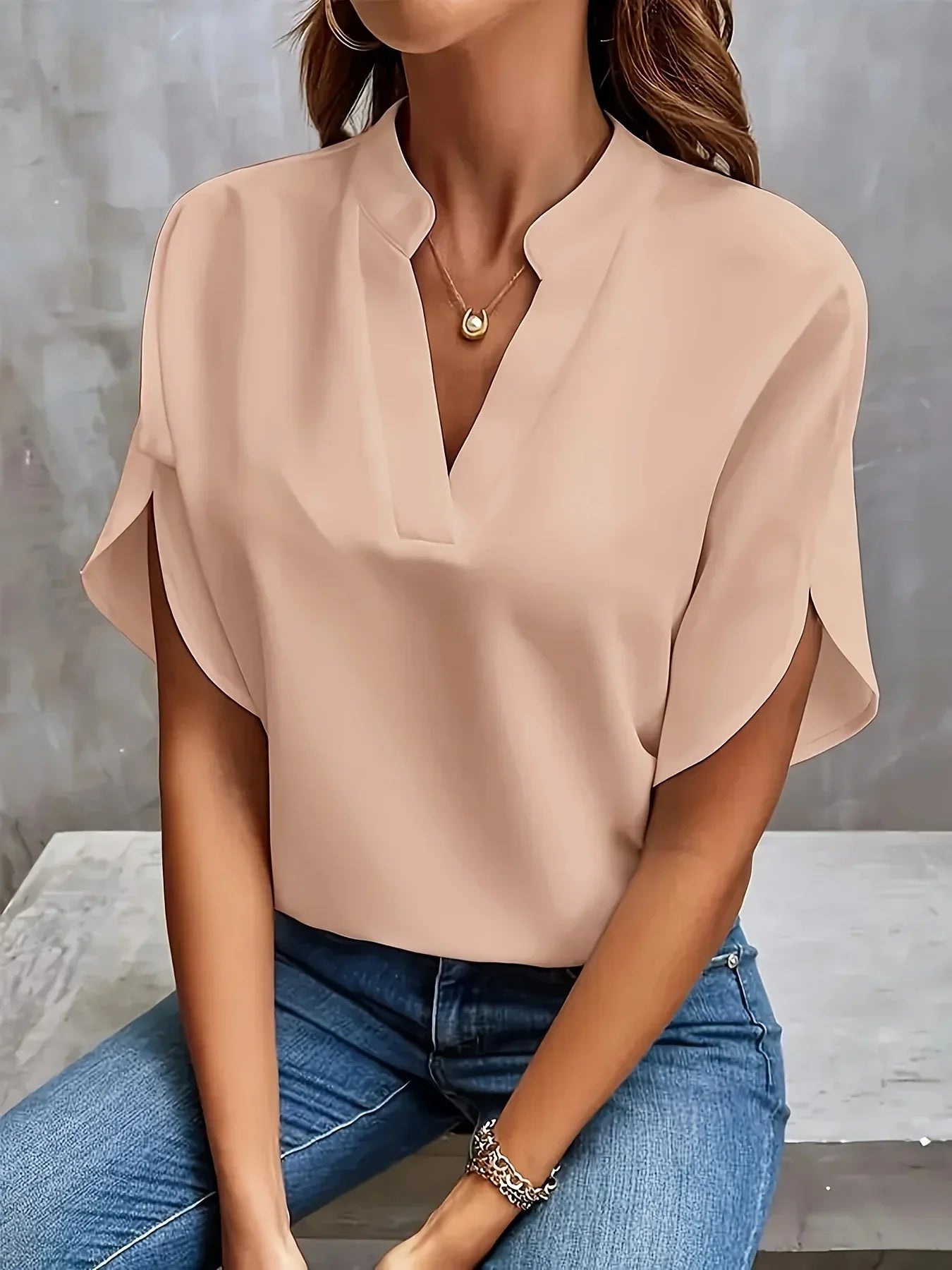 Women's Modern Elegant Blouse