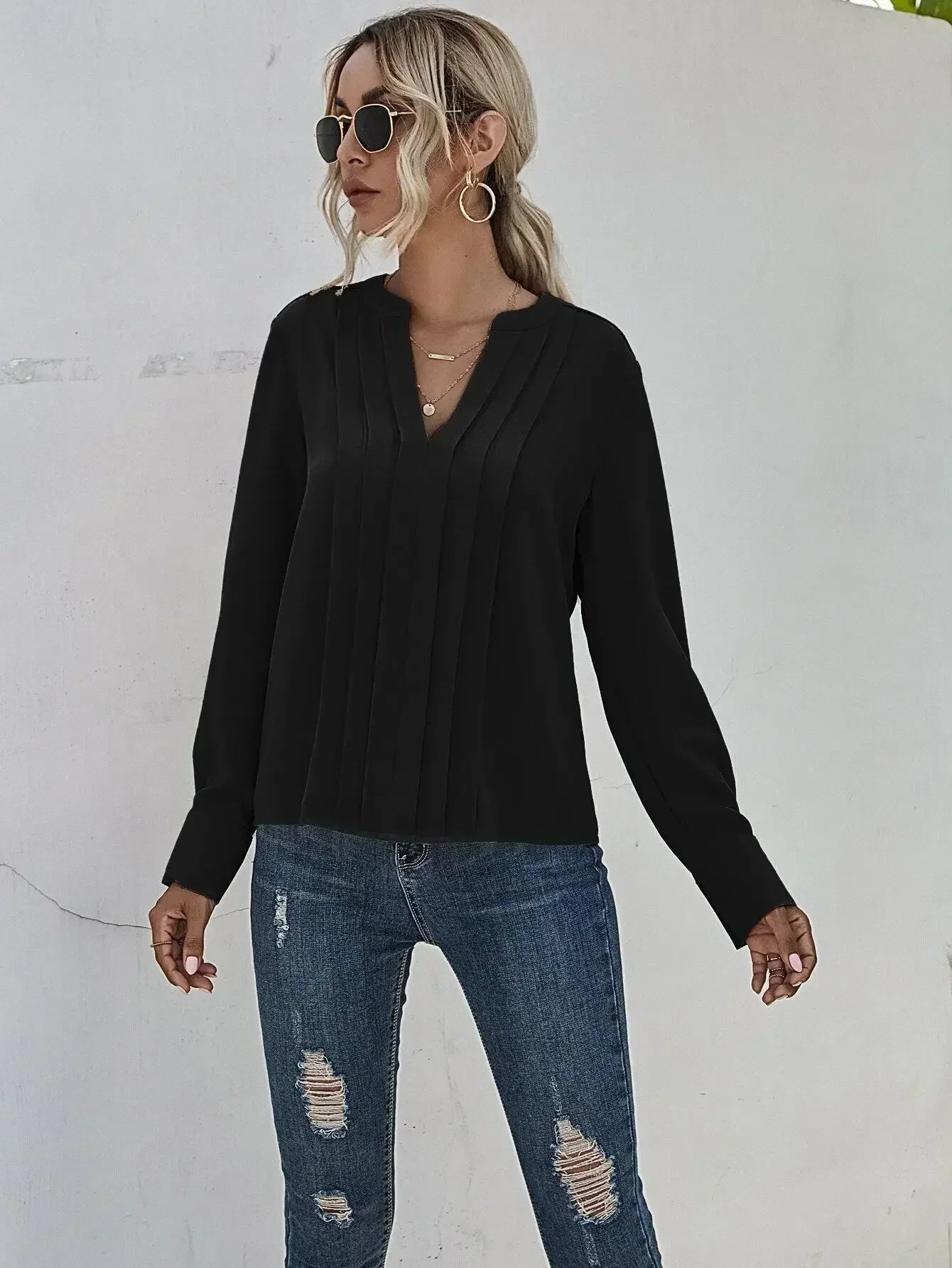 Women's Stylish Blouse with Sophisticated Pleats