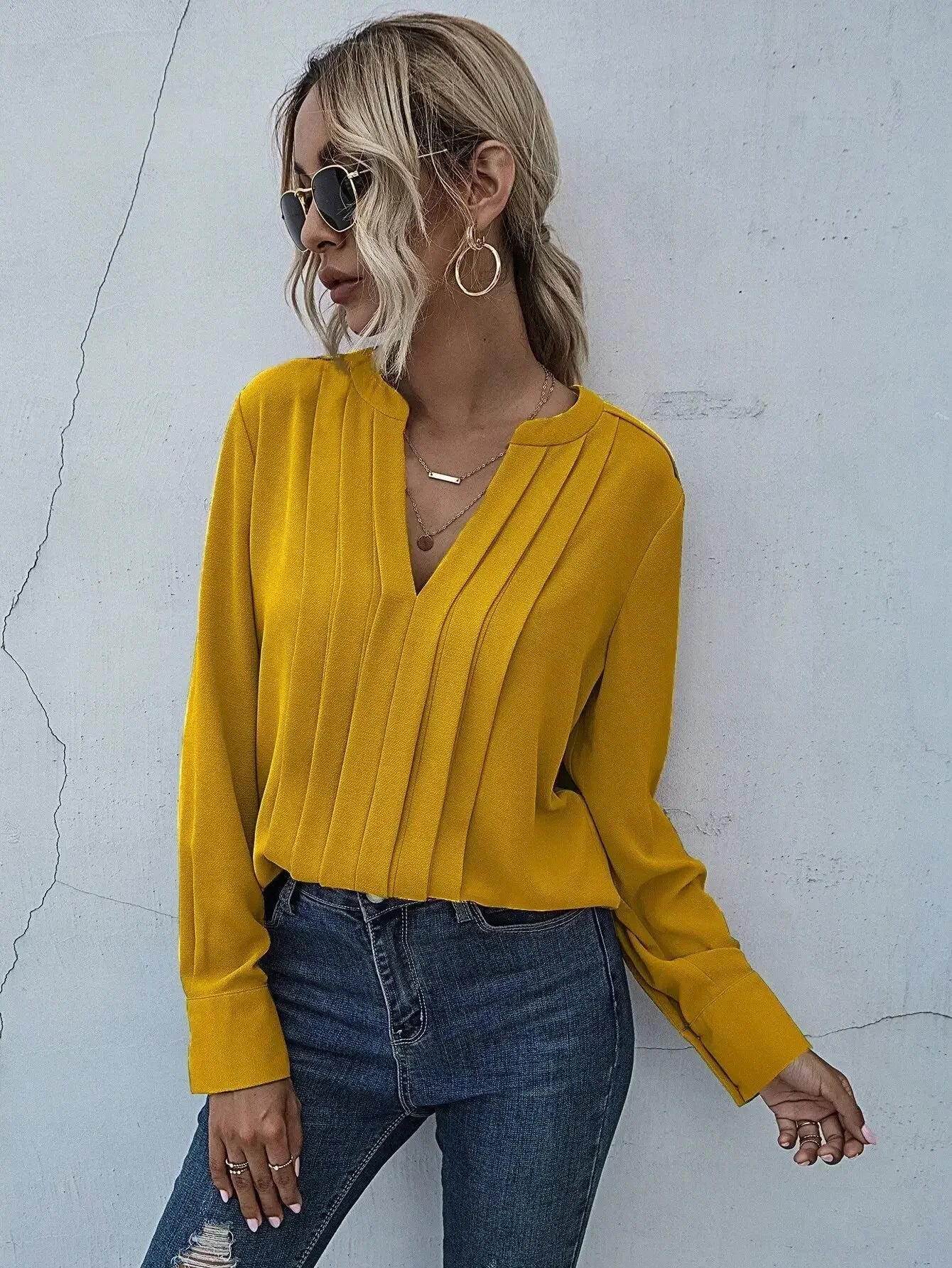 Women's Stylish Blouse with Sophisticated Pleats