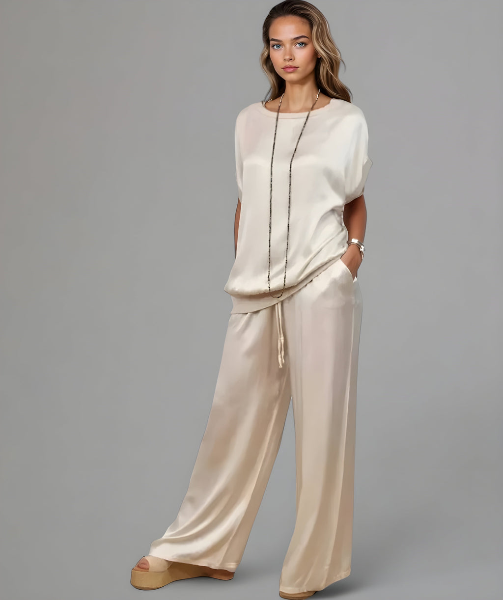 Women's Luxurious Set with Radiant Style