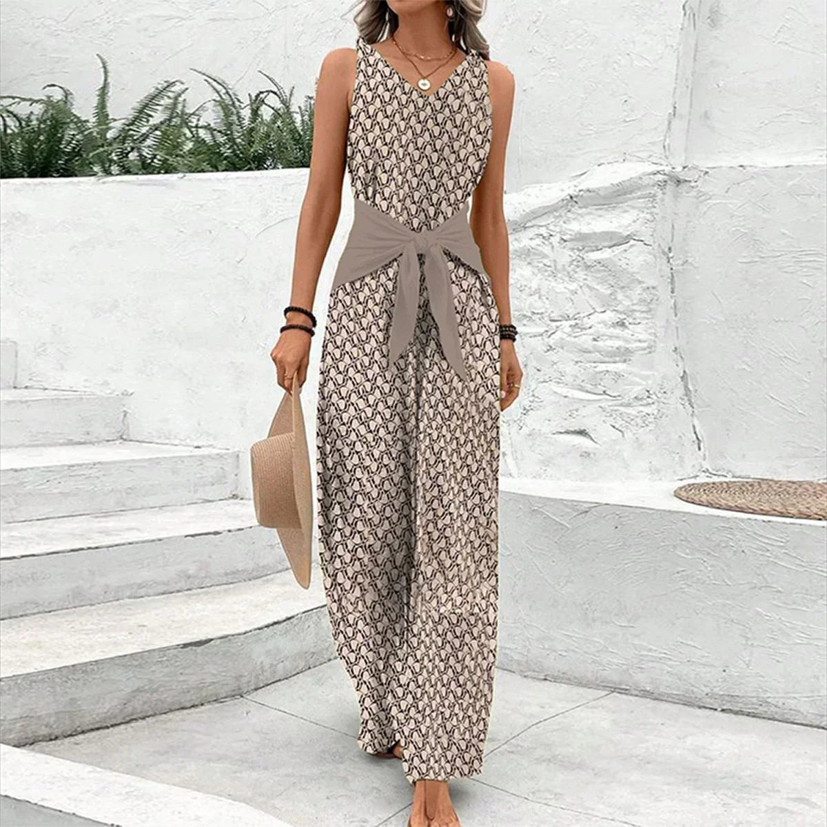 Women's Sleeveless Round-Neck Jumpsuit